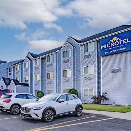 Microtel Inn & Suites By Wyndham Платтсбург Экстерьер фото